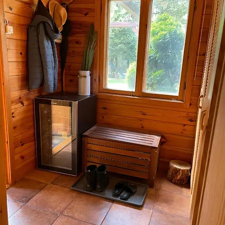 Vakantiehuis Lesny Leniwiec Z Jacuzzi I Kominkiem Blisko Rzeki Pogorzelec